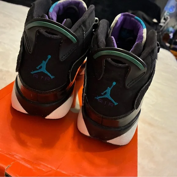 Jordan 6 Rings - Picture 4 of 4